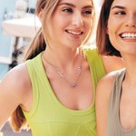 Henkilökohtainen Dainty Double Sydämen muotoinen Birthstone kaulakoru nimet Syntymäpäivä Vuosipäivä Ystävänpäivä lahja naisille sisaret