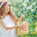 Borsa di juta personalizzata con design del coniglio Peter Rabbit iniziale e nome adatto per la caccia alle uova di Pasqua regalo per bambini