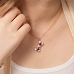 Personalisierte Hundekatze Knochen Pfote drucken Foto Projektion Halskette mit eingraviertem Namen zierlichen Schmuck Memorial Geburtstag Geschenk für Frauen Tierbesitzer