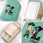 Personalisierte Cartoon Graduate Charakter Name Schmuckkasten mit einstellbaren LED Make-up Spiegel Reise Essentials Graduierung Geburtstag Geschenk für Frauen