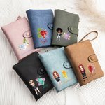 Portefeuille personnalisé en cuir PU à trois volets avec porte-cartes et dragonne Cadeau d'anniversaire pour les filles et les femmes