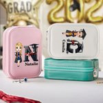 Personalisierte Cartoon Graduate Charakter Name Schmuckkasten mit einstellbaren LED Make-up Spiegel Reise Essentials Graduierung Geburtstag Geschenk für Frauen