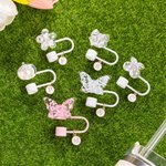 Personalisierte klare Schleife Schmetterling farbige Bling Stroh Abdeckung Topper mit anfänglichen Charme Zubehör für Stanley Urlaub Party Geburtstag Geschenk für sie