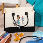 Personalisierte Geburtsblume Schleife Cartoon-Charakter Tragetasche Tote Bag Geburtstag Krankenschwester Woche Geschenk für medizinisches Personal