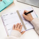 Cahier à spirale A5 avec pages d'agenda hebdomadaires et mensuelles Cadeau d'anniversaire et de Nouvel An pour la famille et les amis