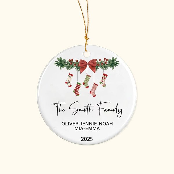 Calcetines de la familia 2025 personalizados adorno de cerámica recuerdo de Navidad