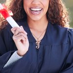 Personligt Dainty Graduation Cap Zircon Initial Necklace Graduation Keepsake Födelsedagspresent för akademiker