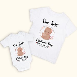 Maglietta personalizzata con nome e anno per la nostra prima festa della mamma, orsetto e maglietta abbinata per la neomamma