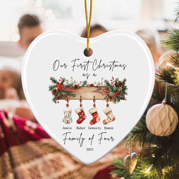 Personalised Holly Festival Stockings Design Heart-Shaped Ceramic Christmas Tree Ornament with Name Holiday Decor First Christmas Gift for Kids Family