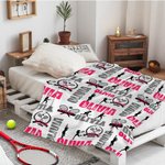 Personlig energisk tennisflicka silhuett mjuk pläd filt med flerfärgade namn heminredning födelsedagspresent för sport tennisälskare