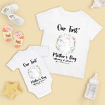 Personalisierte Baumwolle Unsere erste Muttertag Bunny Rabbit Mommy T-Shirt und Baby Onesie mit Namen Geschenk für neue Mutter Baby
