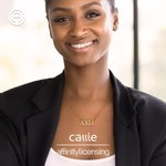 Collar personalizado de letras griegas minimalista Joyería delicada Regalo de hermandad de mujeres para el día de la candidatura | Callie × Affinity Licensing