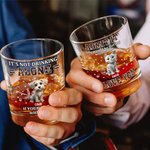 Personalizzato Carino 3D Cartoon 1-3 Cani Gatti 10 oz Whiskey Vetro Sottobicchiere in ardesia con nome Regalo di compleanno per gli amanti degli animali bevitori