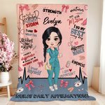 Gepersonaliseerde Dagelijkse Affirmaties Zachte Deken van Beeldkarakter met Naam en Tekst Verjaardag Waardering Geschenk voor Verpleegkundige Arts Medisch Personeel