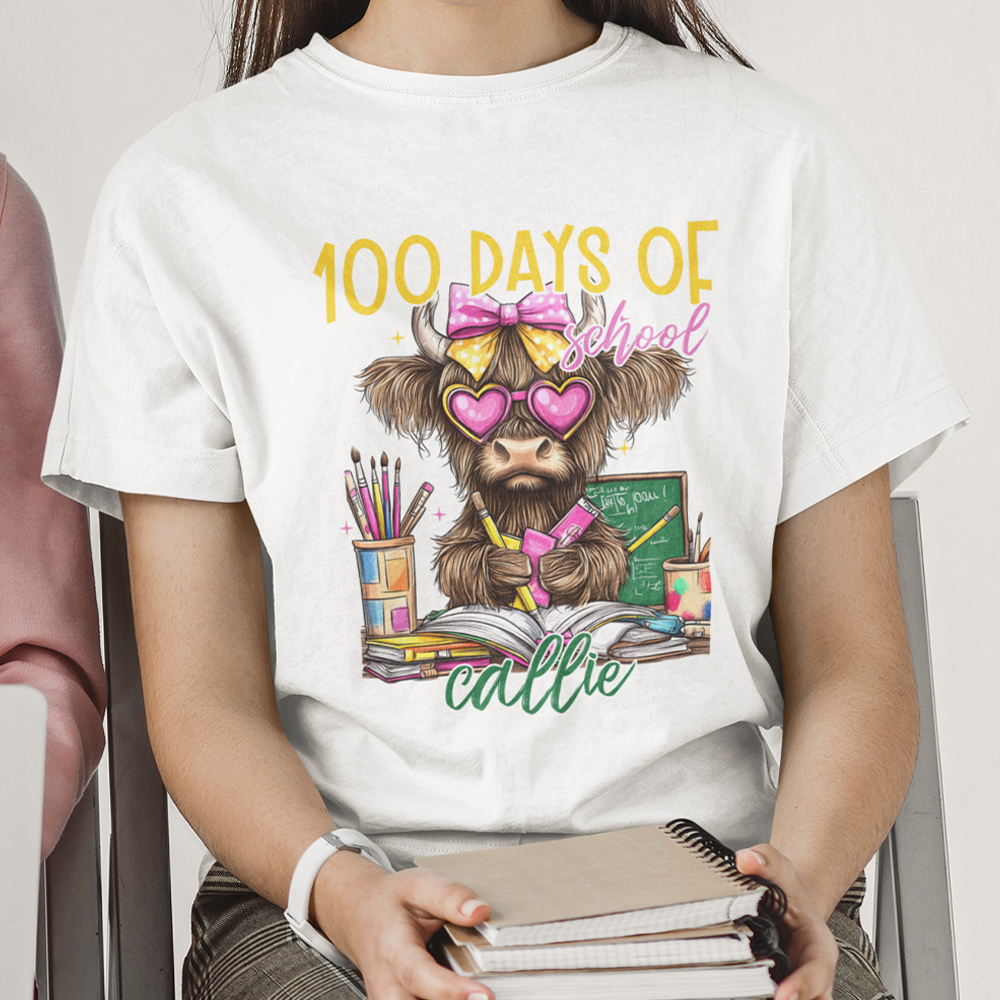 T-shirt personnalisé 100 Days Highland Cow Sweatshirt Hoodie avec nom Journée des profs Cadeau de rentrée pour les profs