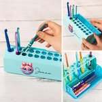 Personalizado de dibujos animados de bolas de hilo de arco multicolor impreso en 3D de 17 agujeros de ganchillo caja de almacenamiento de soporte de exhibición con el nombre de regalo de cumpleaños pa