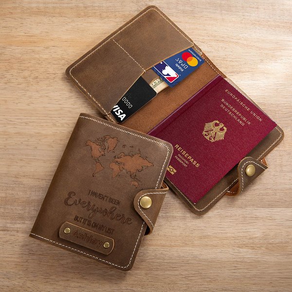 Personalisierte Weltkarte Kompass Leder Reisepasshülle mit Namen und Kartenfächern Urlaub Essentials Geschenk für Urlaub- und Reiseliebhaber