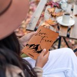 Personalisierte Berg Abenteuer 100 Seiten A5 Ledereinband Notebook mit Namen Geburtstag Geschenk für Reise-Enthusiasten Abenteurer ausgekleidet