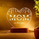 Personalisierte Mom We Love You Herzförmige LED-Nachtlicht mit 1-12 Kindernamen und hölzernen Basis Home Decor Muttertag Geburtstag Geschenk für Mama Oma