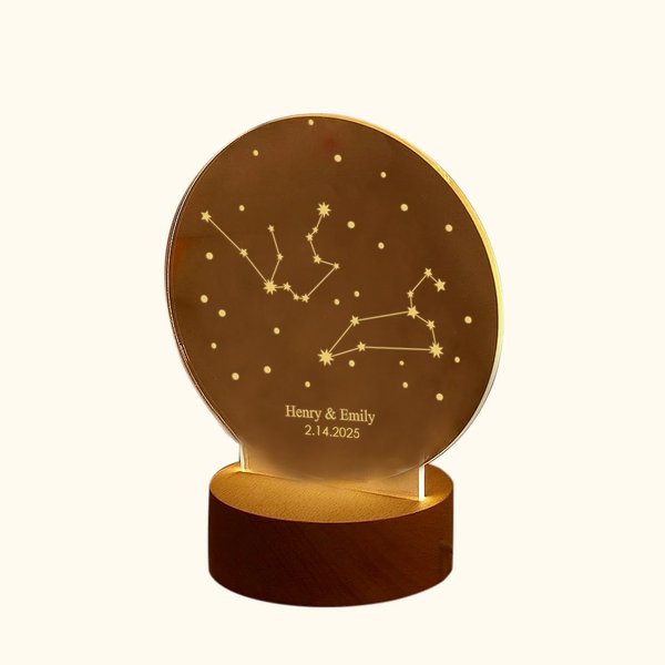 Veilleuse Lumière LED Personnalisée avec Nom et Zodiaque Base en Bois Décoration de Bureau Cadeau Mariage St Valentin pour Couple