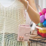 Portafoglio personalizzato con nome in pelle PU con slot per carte e cinturino per il polso Regalo di compleanno per gli amanti del cucito e dell'uncinetto