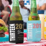 Personalisierte Name Alter Jahr Textkombination Bier kann Kühler Hülse Satz von 12 Urlaub Geburtstag Party Geschenk für Familie Freunde