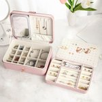 Personalizzato Vintage Birth Flower Multi-Compartimenti Nome Portagioie con LED Specchio per il trucco Accessori da viaggio Regalo di compleanno per le donne