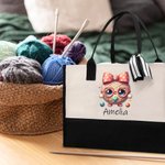 Personalizado lindo arco de dibujos animados de ganchillo gran bolsa de lona con el nombre de cumpleaños Día de la Madre de regalo para la mamá de la abuela amantes de ganchillo