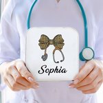 Personalizado arco estetoscopio portátil de cuero caja de joyería con el nombre de viaje esencial Apreciación regalo de graduación para el personal médico estudiante