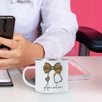 Personalisierte Bogen Stethoskop 11oz Silber Rand Emaille Becher mit Namen Krankenschwester Woche Geburtstag Anerkennung Geschenk für Krankenschwester Arzt medizinisches Personal