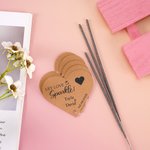 Personalisierte Let Love Sparkle Herzform Kraftpapier Wunderkerze Tag mit Namen und Datum Jahrestag Hochzeit senden weg Party Dekor Geschenk für Paar