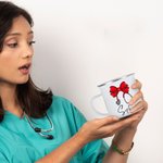 Personalisierte Bogen Stethoskop 11oz Silber Rand Emaille Becher mit Namen Krankenschwester Woche Geburtstag Anerkennung Geschenk für Krankenschwester Arzt medizinisches Personal