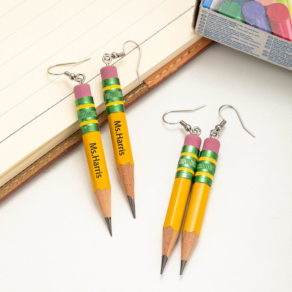 Boucles d'oreilles personnalisées en forme de crayon gomme avec nom papeterie bijoux d'art anniversaire cadeau d'appréciation pour professeur artiste