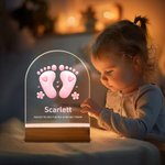 Personalized Cute Footprint Design Acrylic LED Night Light with Wooden Base Name and Text Baby Shower Room Decor Birthday Gift for Baby New Mom