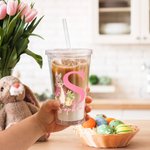 Vaso acrílico doble de 16 oz personalizado con la inicial de Peter Rabbit, con pajita y tapa Regalo de cumpleaños para niños para la fiesta de Pascua
