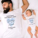 Personalisierte niedliche Herz-T-Shirt Baby Onesie mit Namen Unser erstes Vatertagsgeschenk für Daddy Baby