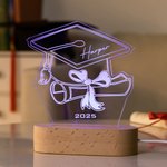 Personalisierte Graduation Cap Einstellbare LED-Nachtlicht mit verschiedenen Farben wechselnden und hölzernen Basis Graduation Souvenir Zimmer Dekoration Geschenk für Absolventen