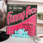 Personalisierte 3D gedruckt Jetzt spielen Spinning Vinyl Record Holder Wandhalterung für Musik CD Display Geburtstag Rekord Zubehör Geschenk für Musikliebhaber