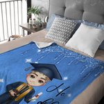 Personalisierte Multicolor Grad Hut Scroll Cartoon Graduation Charakter weiche Decke mit Namen Klasse von 2025 Geburtstag Graduierung Geschenk für Absolventen