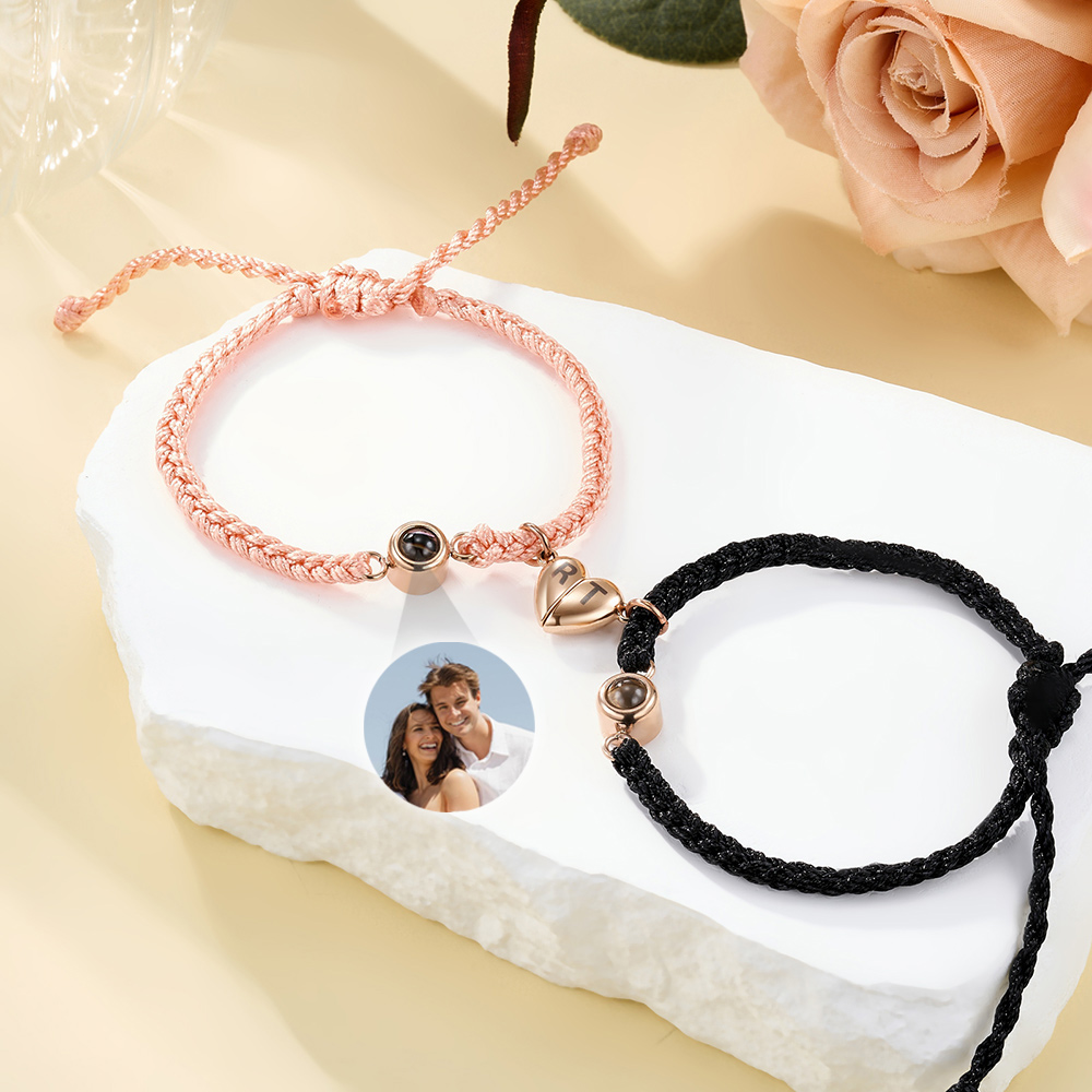 Bracelet magnétique tressé avec Initiales gravées Cadeau d'anniversaire pour les couples et les amis