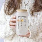 Personalisierte Omas Garten 1-12 Geburt Blumen Täglicher Gebrauch 20 oz Name Milchglasbecher mit Deckel und Strohhalm Tägliches Muttertagsgeschenk für Oma Mom