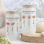 Personalisierte Omas Garten 1-12 Geburt Blumen Täglicher Gebrauch 20 oz Name Milchglasbecher mit Deckel und Strohhalm Tägliches Muttertagsgeschenk für Oma Mom