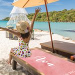 Serviette de Plage Personnalisée avec Nom Linge Super Absorbant Séchage Rapide Multicolore Disponible Cadeau de Vacances pour Famille Amis