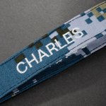 Personalisierter Militärischer Camouflage Schlüsselanhänger mit Gestickten Texten Geburtstag Geschenk für Soldat Liebhaber der Militärgeschichte