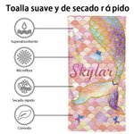 Toalla de playa personalizada con nombre de sirena de secado rápido Fiesta en la playa Fiesta en la playa Accesorios Regalo de verano para ella