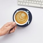 Personligt Set med 4 halkfria keramiska underlägg med namn och ålder Heminredning Födelsedagssouvenir Present till familj och vänner