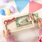 Personalisierte Frohe Ostern hölzerne Peter Rabbit Geld Halter mit Namen Korb Stuffers Urlaub Ostern Party Favors Geschenk für Kinder Familie