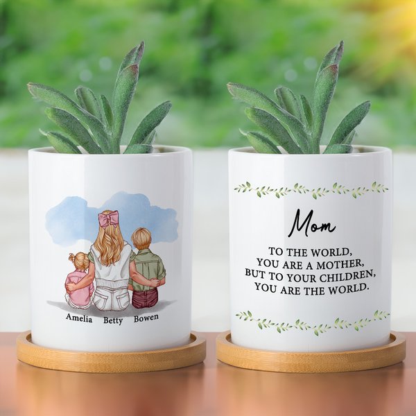 Personalized Watercolor Family Embrace Ceramic Plant Pot with Bamboo Base and Text Home Decor Mother's Day Birthday Gift for Mom