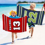Personalisierte Multicolor Monogramm Streifen schnelltrocknen übergroß Strandtuch mit Namen Nummer Spieltag Geburtstag Geschenk für Sportliebhaber