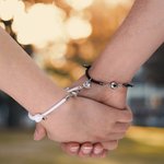 Bracelet Magnétique Tressé Personnalisé avec Initiales Gravées et Projection Photo Set de 2 Bracelet Cadeau Anniversaire pour Couples